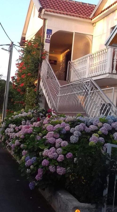 Apartment Sukošan Екстериор снимка